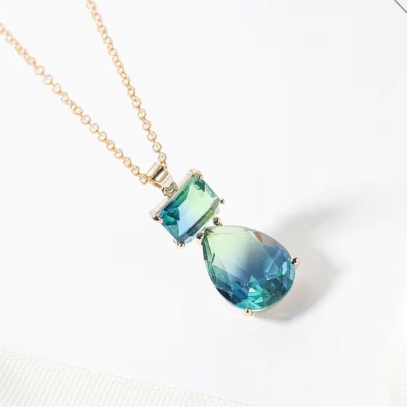 Lovely 14K Gemstone Necklace - Picture 3 of 6